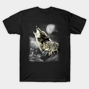 Howling Wolves in full moon T-Shirt